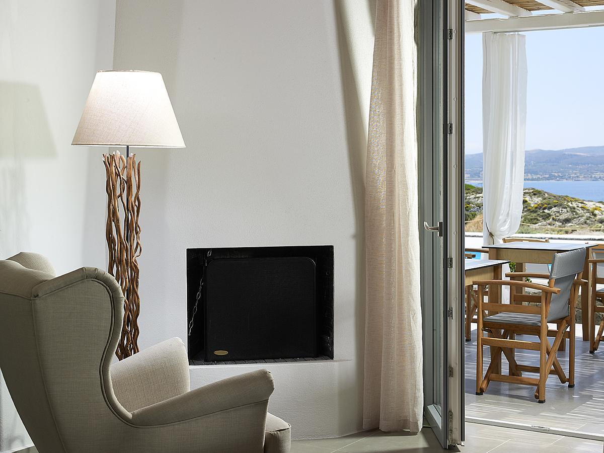 Lithos Luxury Rooms (Adults Only) Adamantas  ภายนอก รูปภาพ